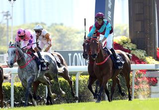 Beat The Clock (right) claims the Group 1 Hong Kong Sprint, the fourth consecutive year for Karaka graduates. Photo: HKJC